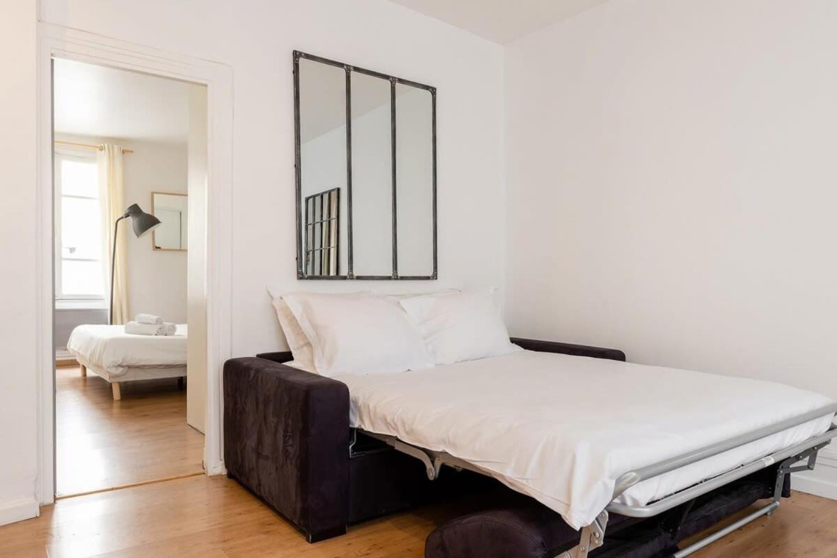 Avenue De Mars 2Br Daire Paris Dış mekan fotoğraf