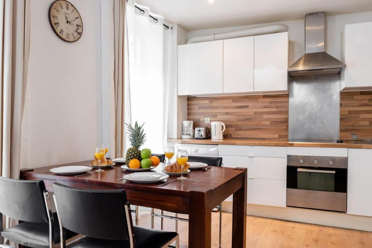 Avenue De Mars 2Br Daire Paris Dış mekan fotoğraf